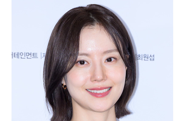 交際報道なしで電撃結婚後、初めて近況を公開！韓国女優、少しふっくらした姿が話題