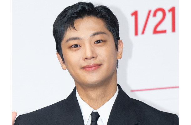 『愛の不時着』“イケメン北朝鮮兵”でブレイク！俳優イ・シニョン、入隊していた…SNSで遅れて報告