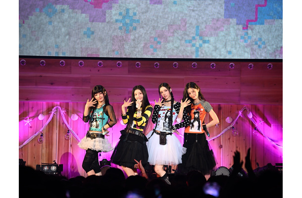 ILLIT、「めざましWANGANフェス」に出演！CUTIE STREETとの“かわいい”コラボや新曲を披露