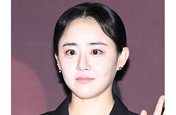 交際報道なしで電撃結婚…「国民の妹」ムン・グニョンが結婚後初の近況を公開「すごくいい」