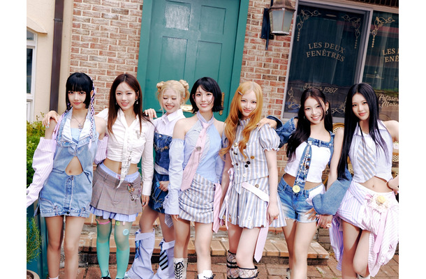 JYPの新ガールズグループ「OURBIRTHDAY」、7人完全体でデビューショー開催へ！サプライズゲストも