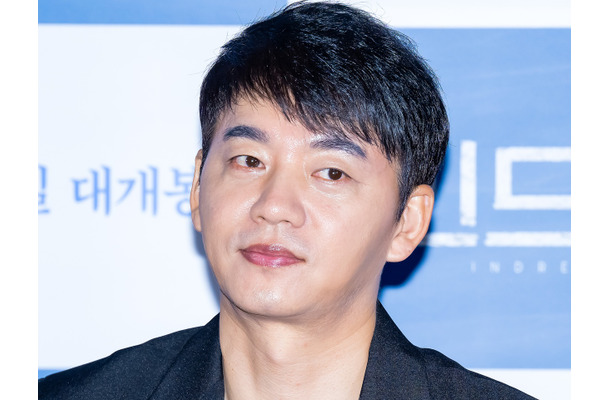 顔をフォークで引っ掻くような激痛に“失明の恐怖”も…韓国俳優、深刻な帯状疱疹の症状を告白