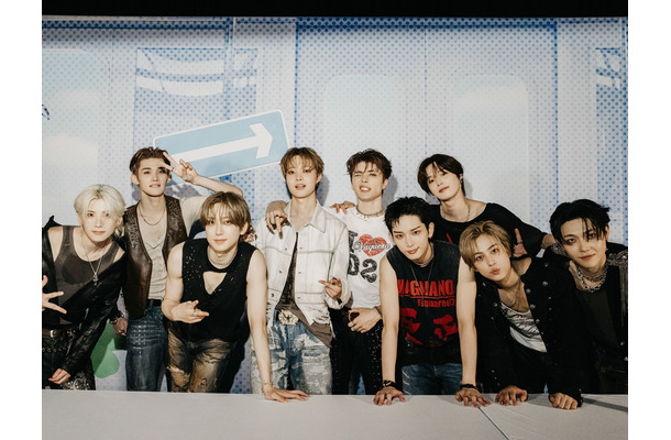 &TEAM、初のアメリカ活動が大成功！「KCON LA」など現地での姿を収めた初公開カット解禁