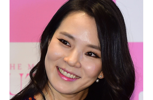 「この男、ベッドではどうなんだ」韓国女性作家、12年前のセクハラを謝罪 「嫌うのはもうやめて」