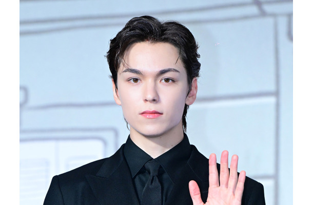 今日から兵役のSEVENTEEN・バーノンは大丈夫？　やたらと問題が目につく「社会服務要員」とは