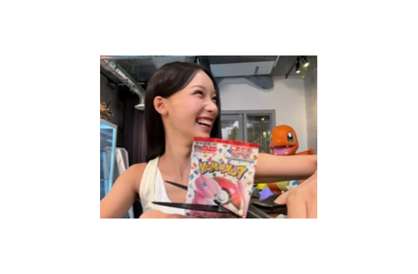 「なぜポケモンカードを切る？」韓国アイドルに“反日”疑惑、日本ファンからは擁護の声も