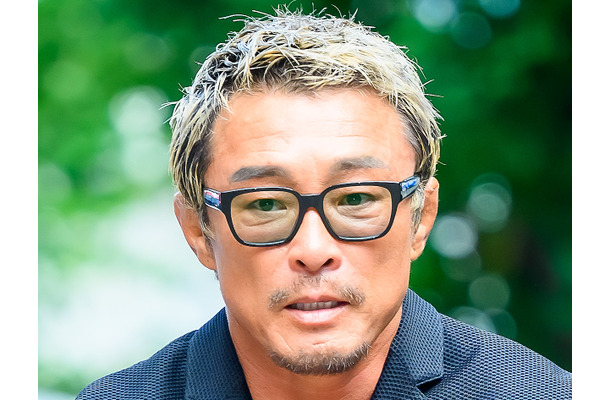 「家賃や娘の学費の支払いが苦しくても妻に言えず…」秋山成勲、経済的な苦労を告白