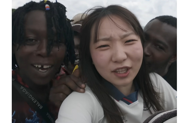 複数の黒人男性に体をまさぐられてキスもされ…「本当に最悪」韓国人女性ユーチューバーの動画が話題