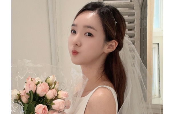 韓国ガールズグループSTELLAR出身ミンヒ、結婚を発表！ウェディングフォトとともに温かな挨拶【全文】