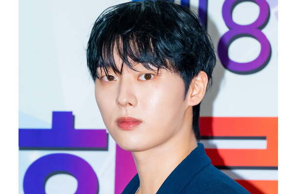 早朝の“泥酔ライブ配信”で物議の韓国俳優、騒動から3日で海外へ？公開した近況に注目