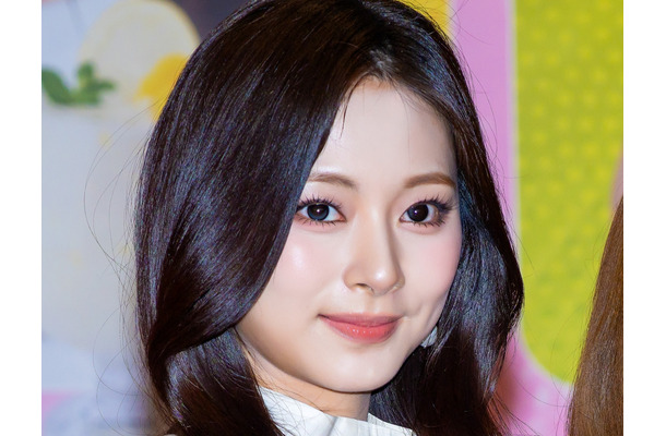 TWICE・ツウィ、“故郷”台湾開催の授賞式「AAA 2026」MCに抜擢！IVE・ウォニョンら豪華顔ぶれに合流