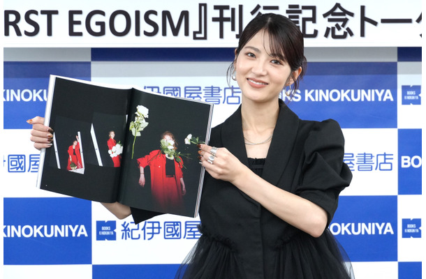若月佑美【撮影：小宮山あきの】