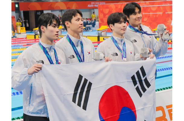 日本を追い抜きフィニッシュ！競泳男子400mリレーで韓国が銀「3分10秒台に入るために努力」【アジア大会】