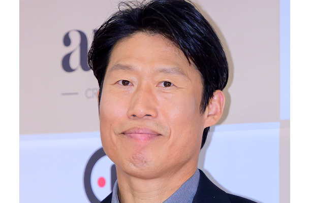保守団体が自宅前で抗議まで…俳優ユ・ヘジン、主演映画めぐる歴史歪曲論争が拡大　所属事務所が対応へ【全文】