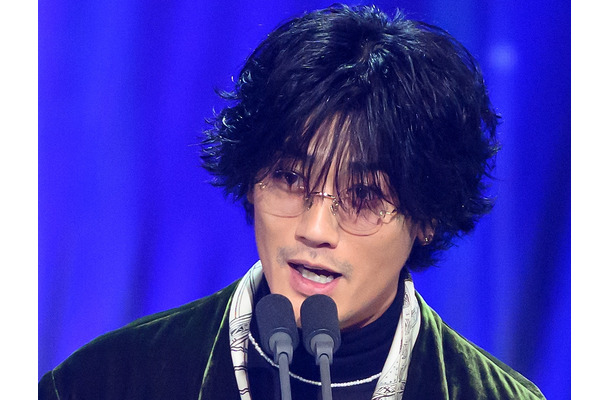 赤西仁が中村ゆりさん追悼…ソウルドラマアワード出席、『匿名の恋人たち』でアジアスター賞受賞