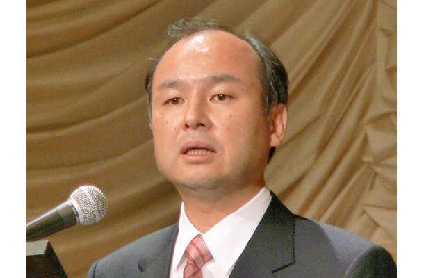決算説明を行う孫正義ソフトバンク社長