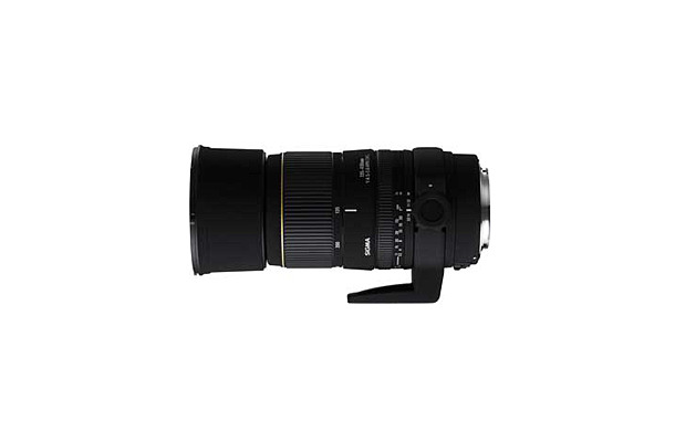 　シグマは11日、デジタル対応の超望遠ズームレンズ「APO 135-400mm F4.5-5.6 DG」を発表した。