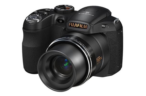 「FinePix S2800HD」斜め