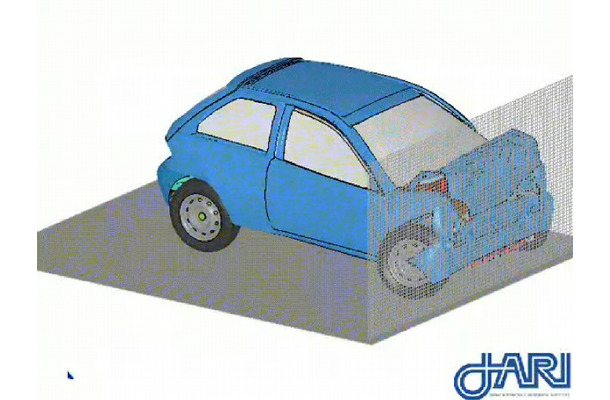 車の正面衝突シミュレーション（提供： 財団法人日本自動車研究所）