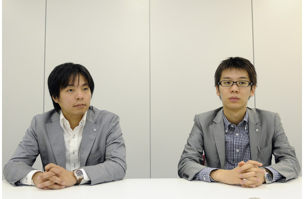 スターティアラボ 代表取締役社長 北村健一氏（左）と、執行役員 WEBソリューション事業部 技術部長 小友 康広氏