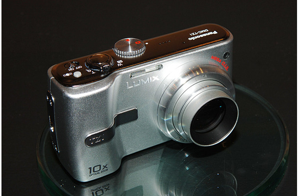 LUMIX DMC-TZ1