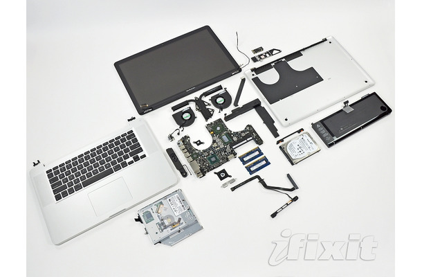 iFixitは、24日発表の新型MacBook Proの分解レポートを発表