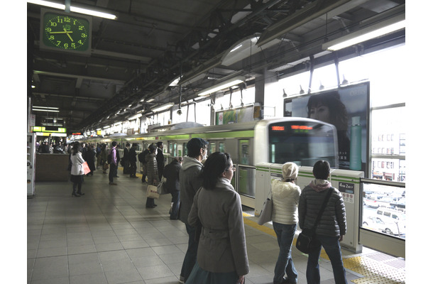 鉄道各社は22日の運行予定を公開