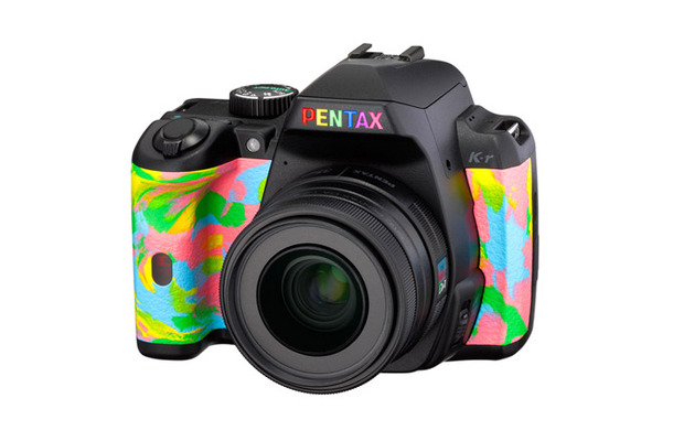 限定300台の「TOWER RECORDS × PENTAX RAINBOW K-r」