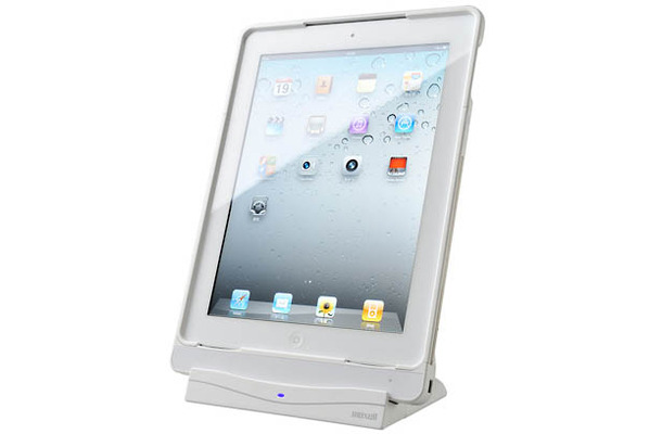 「エアボルテージ for iPad2」（型番：WP-CP10A）ホワイトのiPad 2装着イメージ（iPad 2は別売）