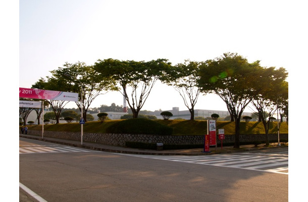 韓国・ピョンテク市の製造拠点「LG Digital Park」