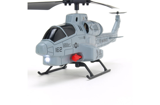 「iPhone Controlled Missile Launching Helicopter Cobra U809A」