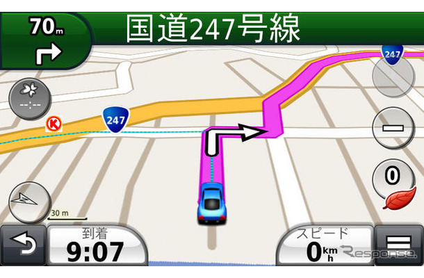 太くくっきりと表示される道路、ルートは赤、曲がる方向は白い矢印で表示される。この分かりやすさがnuviシリーズの最大の特徴といえる。