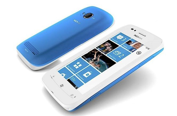 ノキアLumia710