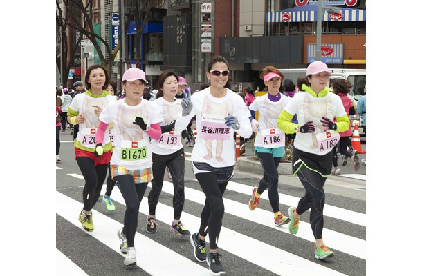 タレントの長谷川理恵さんも参加