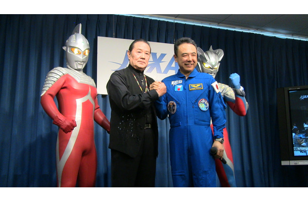 モロボシ・ダン役の森次晃嗣氏と古川宇宙飛行士