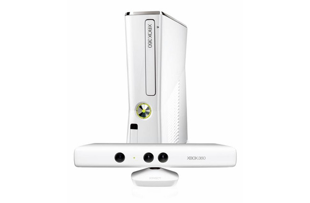 Xbox 360 4GB + Kinect スペシャル エディション（ピュア ホワイト）  