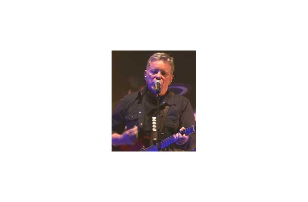 　動画ポータルサイトのBIGLOBEストリームは、UKロックバンド New Orderのライブ映像作品「New Order 〜 Live in New York City」を配信開始した。
