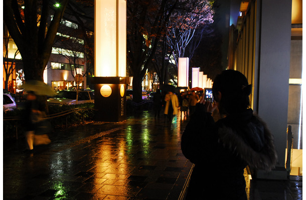 今週はクリスマス企画で行こう、となりました。当方も若い女子。でも、クリスマスの朝の、燃えたぎるような熱情が消え失せた身としては、やや盛り上がりを欠けてます。こんなではいけない！クリスマス一色の街に飛び出して感化されてこよう！