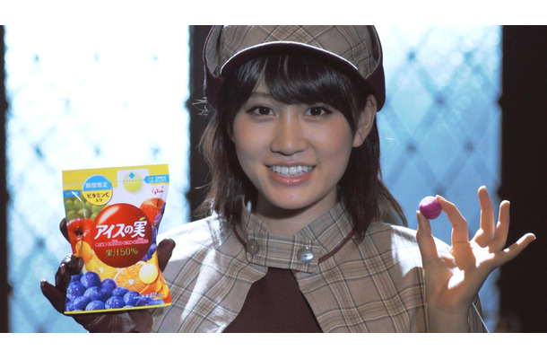 AKB48前田敦子が探偵役に。「アイスの実」新CM