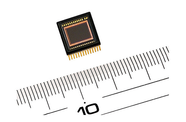 1/2.5型800万画素CCDのRJ23V3BA0BT