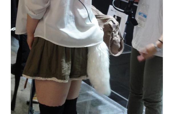 【TGS 2012】脳派を感知してクルクル動くネコミミの次はシッポ！プルプル動く姿に思わず萌え