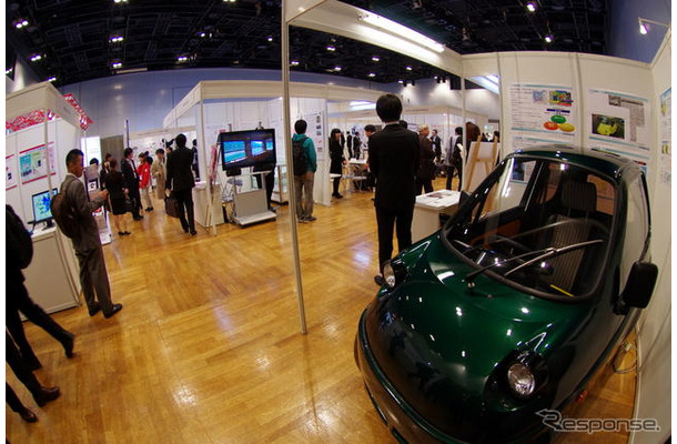 スマートモビリティシティ2011・展示ブース
