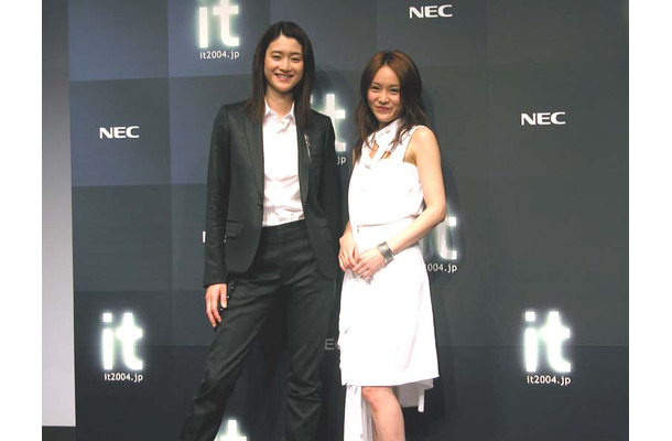 小雪＆山口紗弥加BBムービー‘it’、2/29より〜NECが世界に向け企業メッセージを発信