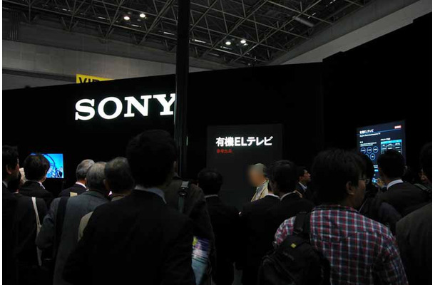 　東京ビッグサイトにて11日から13日まで開催された「FINETECH JAPAN/Display 2007」。ここでは特集レポートで掲載しきれなかったようすを写真でまとめて紹介してみた。