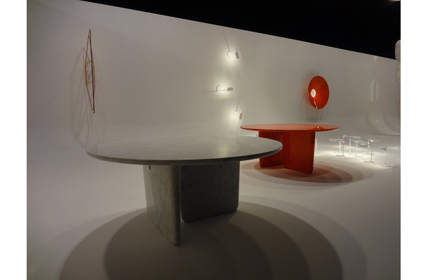 「Now! Design A Vivre」部門で受賞したBarberosgerbyの「Tobi-ishi Table」