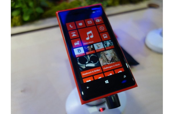 Lumia 720