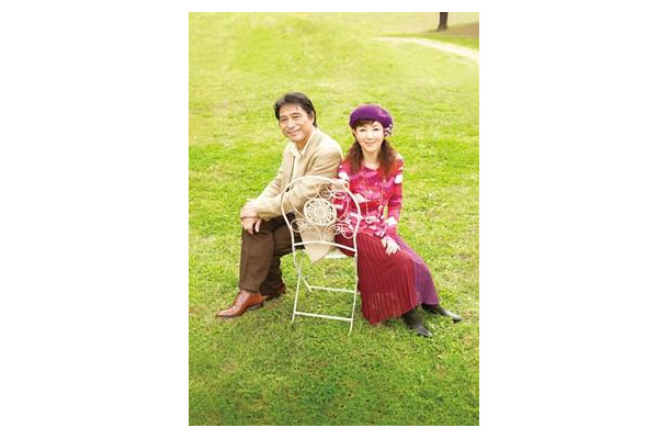 「八月のラブソング」（左）加藤健一（右）戸田恵子さん　撮影：石川純