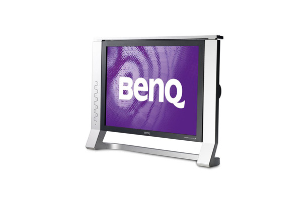 　ベンキュージャパンは29日、ゲーム使用に特化した24型ワイド液晶ディスプレイ「BenQ FP241VW」を発表。5月30日発売。同社直販サイトでの販売価格は109,800円。