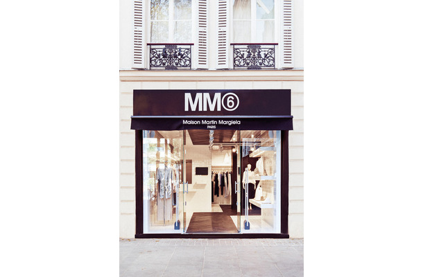 MM6 メゾン・マルタン・マルジェラのパリ店はマルシェ・サントノレ広場にオープン