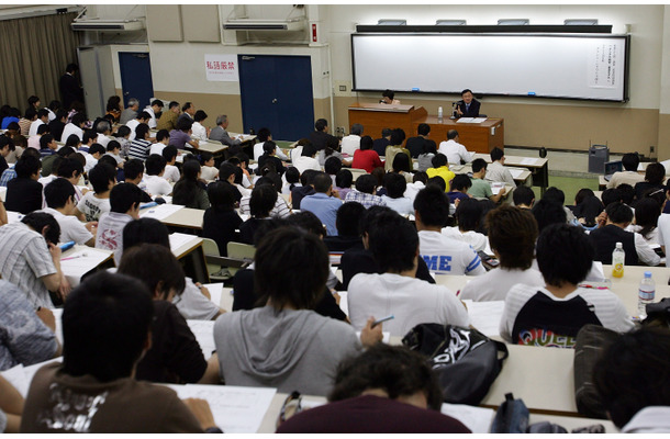 大学授業風景 (c)Getty Images